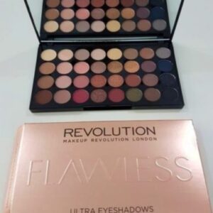 REVOLUTION – ULTRA FLAWLESS – Palette di 32 ombretti pigmentati